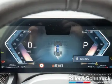 BMW 520i M-Sport Pro NAVI HUD ACC PANO 360  STANDHZ