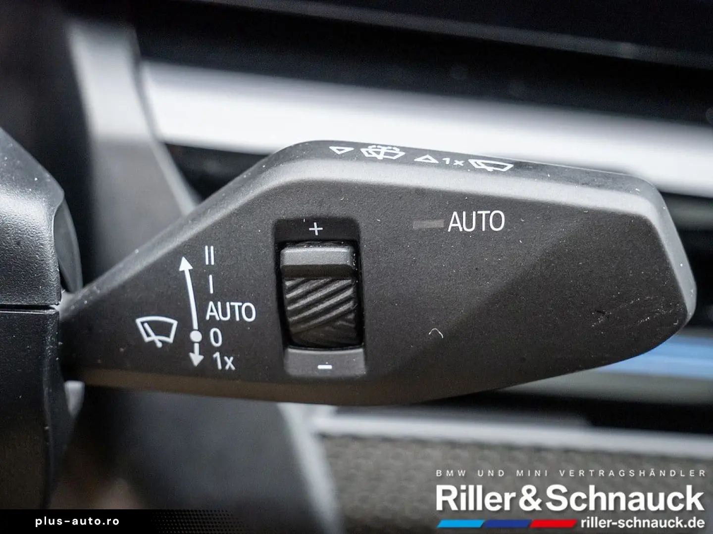 BMW 520i M-Sport Pro NAVI HUD ACC PANO 360  STANDHZ