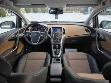 Opel Astra J 2011 2.0 CDTI 160 CP euro 5   RATE fara avans