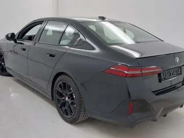 BMW 520d xDrive M Sport PRO MMRY PANO STNDHZNG KMFRT