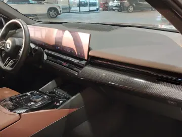 BMW 520d xDrive M Sport PRO MMRY PANO STNDHZNG KMFRT