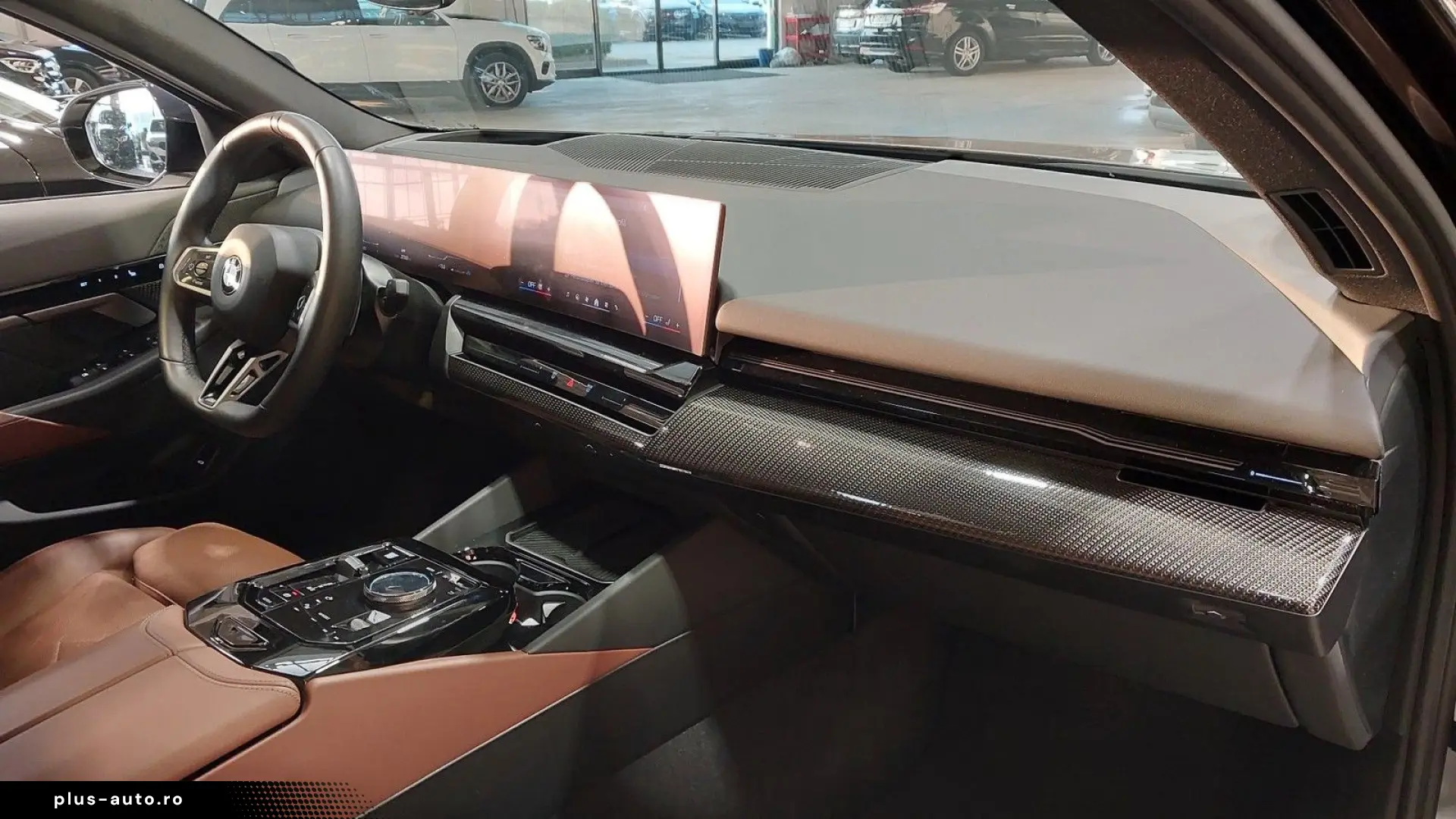 BMW 520d xDrive M Sport PRO MMRY PANO STNDHZNG KMFRT