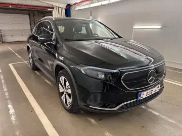 MERCEDES-BENZ EQA 250 LEDER LED Kamera-360  Netto-19300€