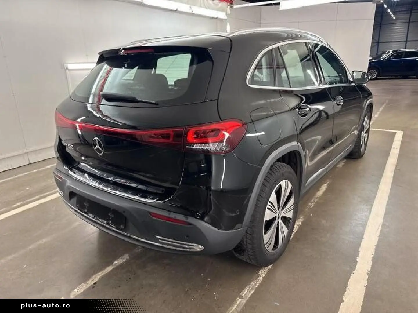 MERCEDES-BENZ EQA 250 LEDER LED Kamera-360  Netto-19300€