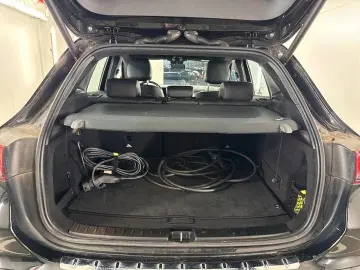 MERCEDES-BENZ EQA 250 LEDER LED Kamera-360  Netto-19300€