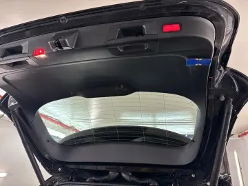 MERCEDES-BENZ EQA 250 LEDER LED Kamera-360  Netto-19300€