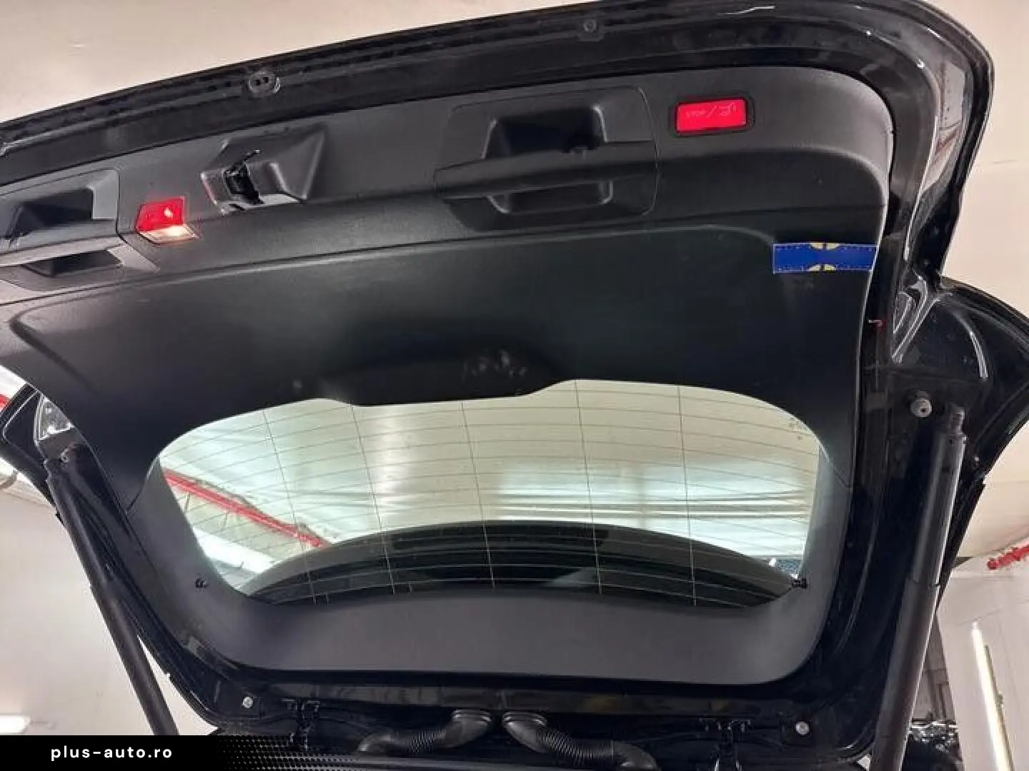 MERCEDES-BENZ EQA 250 LEDER LED Kamera-360  Netto-19300€