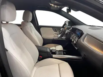 MERCEDES-BENZ EQA 250 AMG AMG MBUX HUD Wide Cam LED Navi AUT