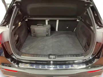 MERCEDES-BENZ EQA 250 AMG AMG MBUX HUD Wide Cam LED Navi AUT