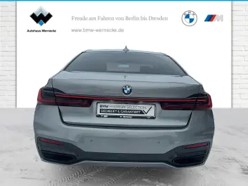 BMW 730d xDrive Limousine M Sportpaket Head-Up DAB