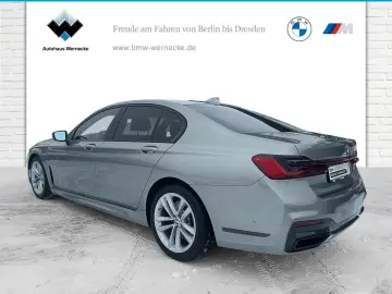 BMW 730d xDrive Limousine M Sportpaket Head-Up DAB