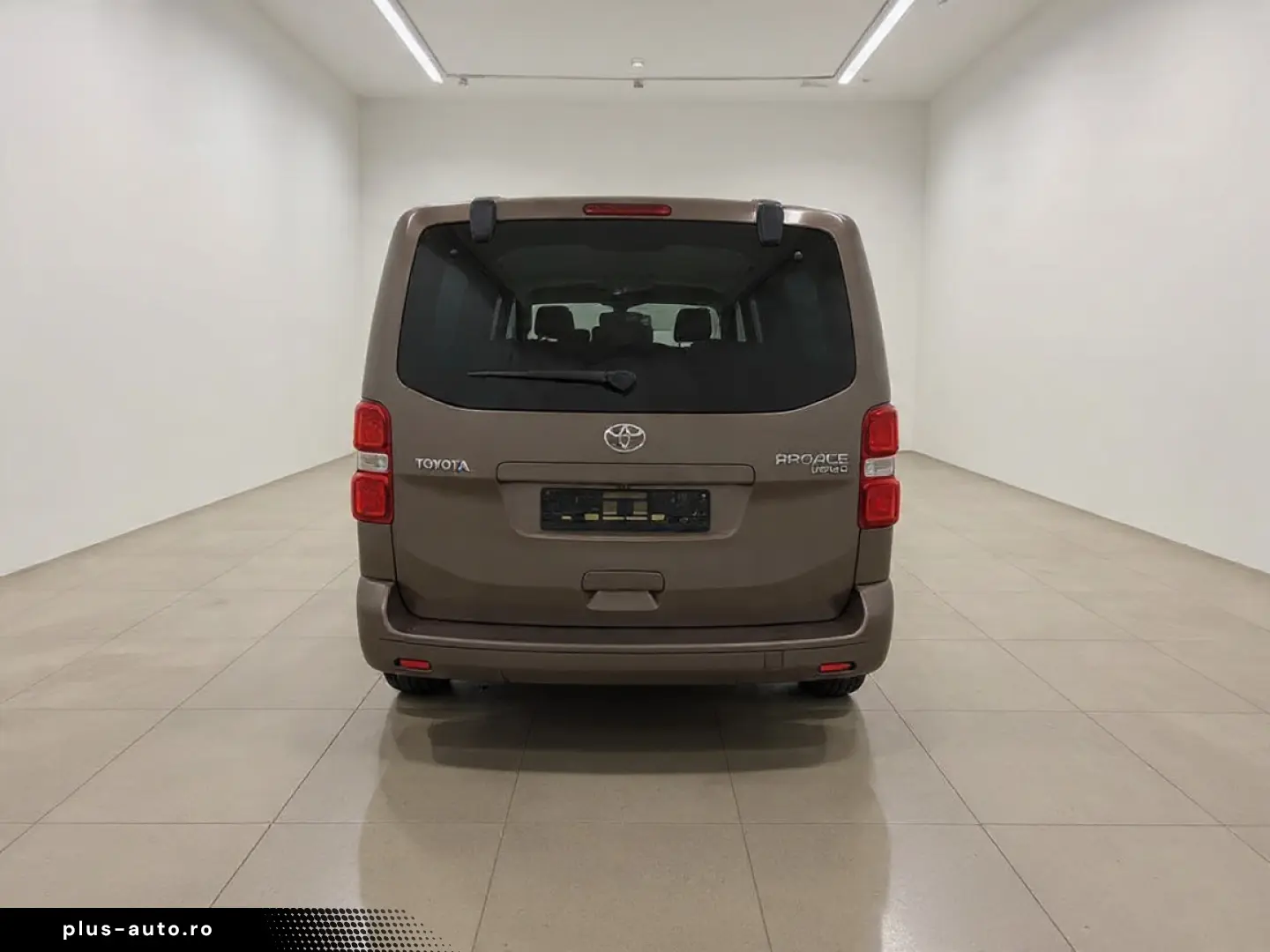 TOYOTA PROACE 8 locuri