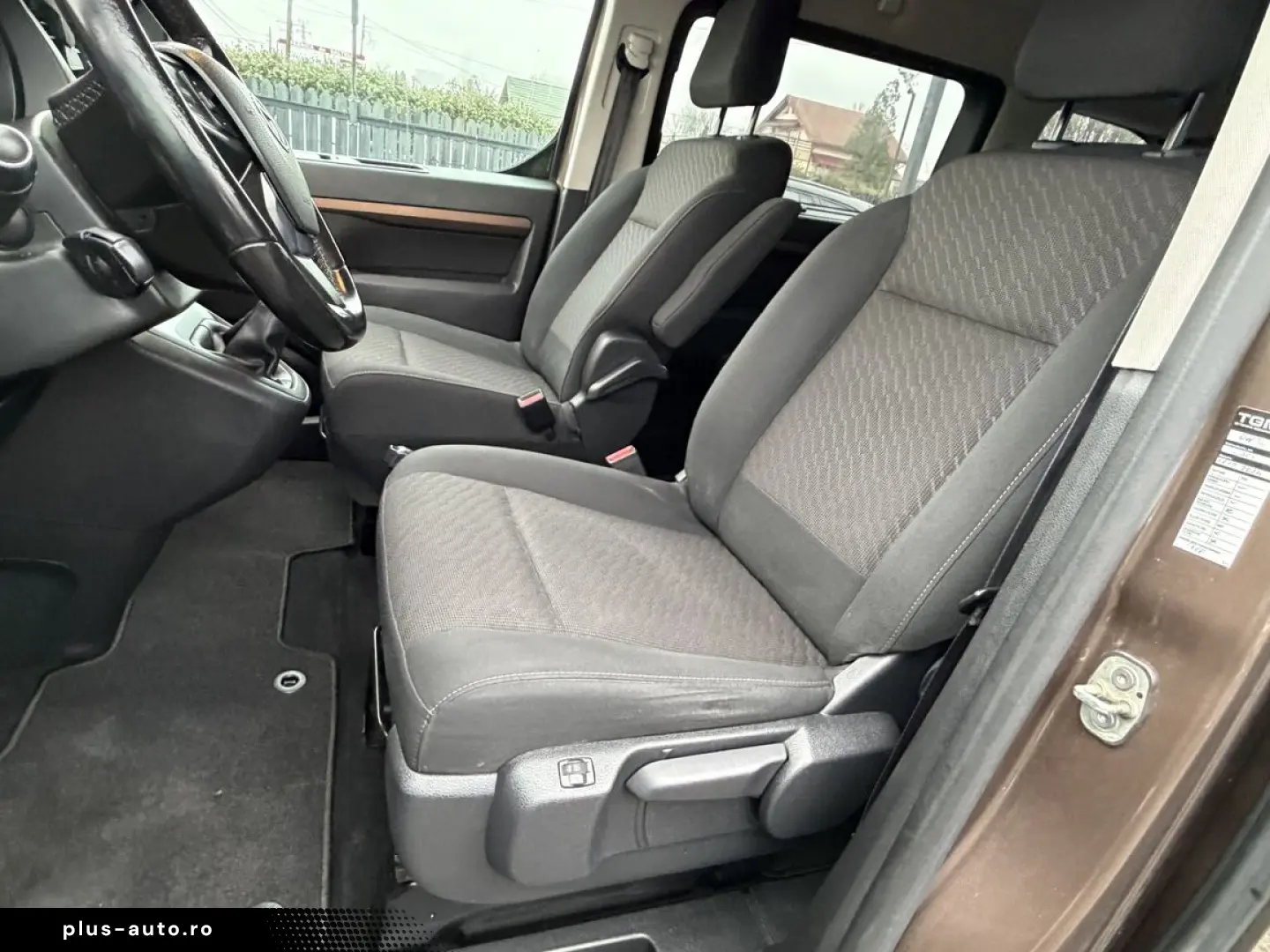 TOYOTA PROACE 8 locuri