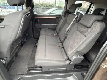 TOYOTA PROACE 8 locuri