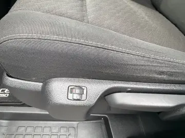 TOYOTA PROACE 8 locuri