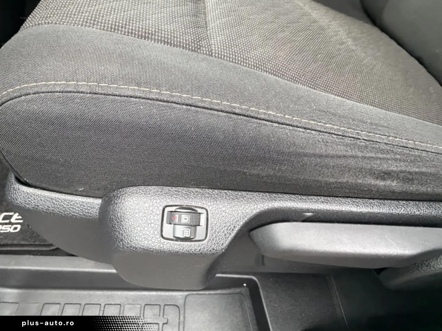 TOYOTA PROACE 8 locuri