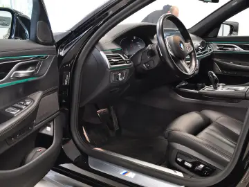 STOC BMW 730 XDRIVE MPACK HARMAN KARDON HEAD UP MASAJ LASER