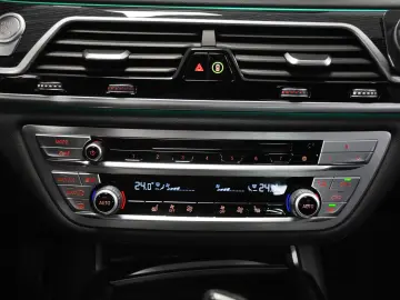 STOC BMW 730 XDRIVE MPACK HARMAN KARDON HEAD UP MASAJ LASER