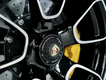 PORSCHE 911 (992) Turbo S  MwSt.  Approved  2.H  21  S-A