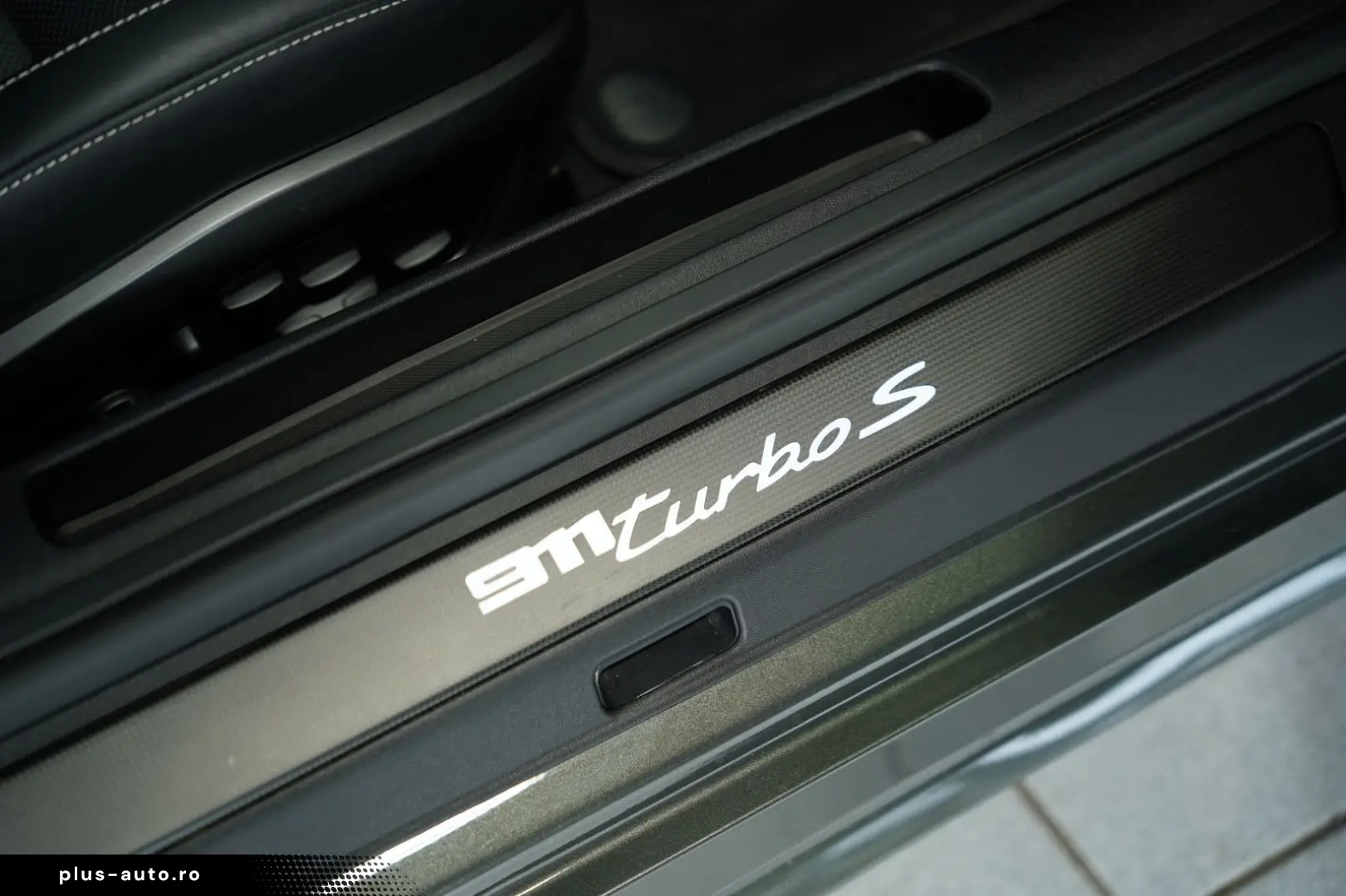 PORSCHE 911 (992) Turbo S  MwSt.  Approved  2.H  21  S-A