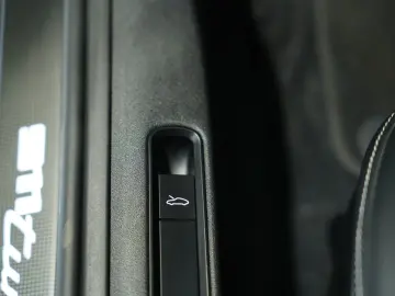 PORSCHE 911 (992) Turbo S  MwSt.  Approved  2.H  21  S-A