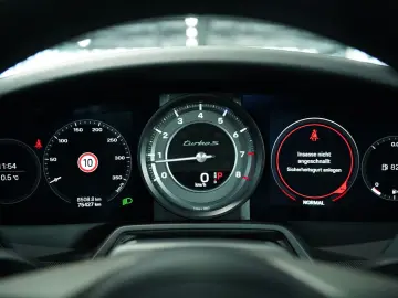 PORSCHE 911 (992) Turbo S  MwSt.  Approved  2.H  21  S-A