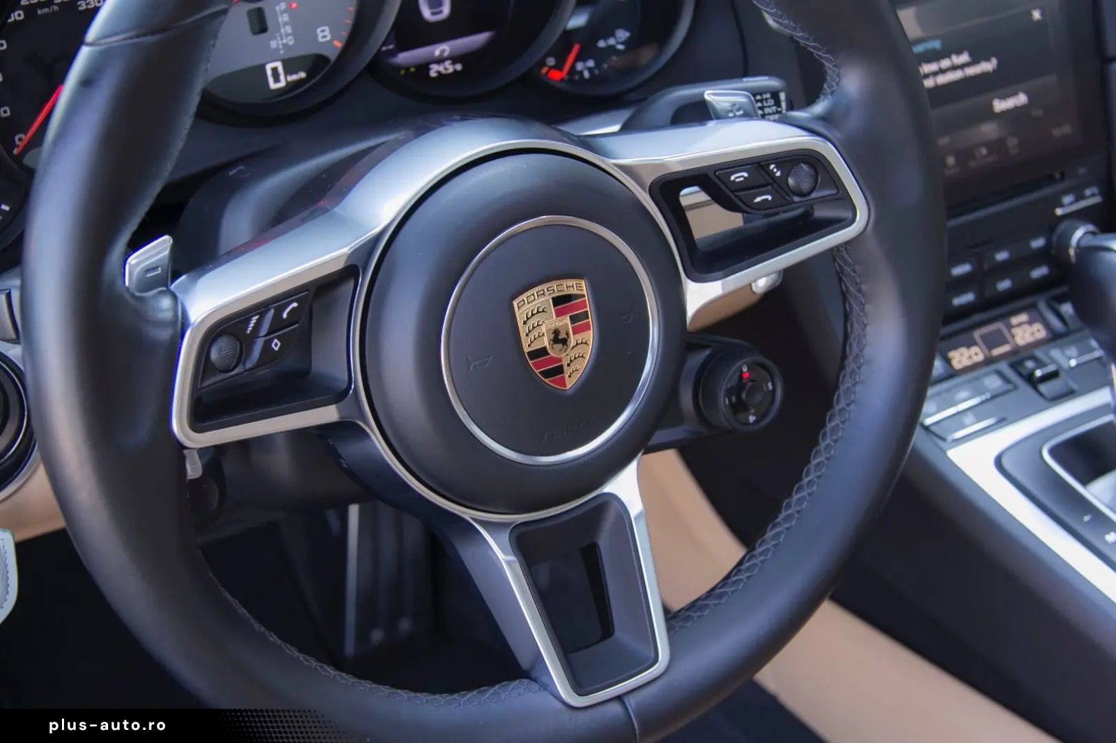 PORSCHE 911 Carrera 4S