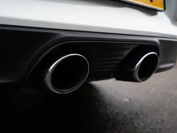 PORSCHE 991 3.0 Carrera S Schiebedach Bi-xenon Cruis sit