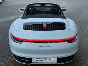 PORSCHE 911 Carrera Cabriolet BOSE Kamera Spurhalte ACC