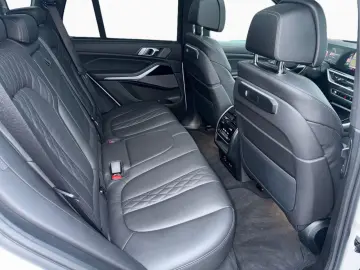 BMW X5 xD 30d M Sport SoftCl AHK Pano Klima StHz H K