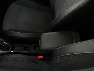 RENAULT CAPTUR 1.2 TCe 120CP Intens EDC