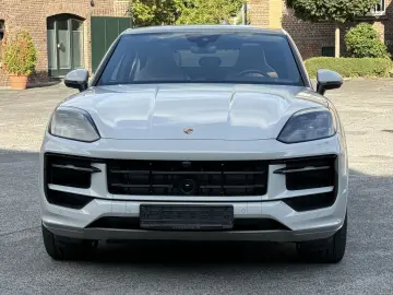 PORSCHE Cayenne E-Hybrid Coupe