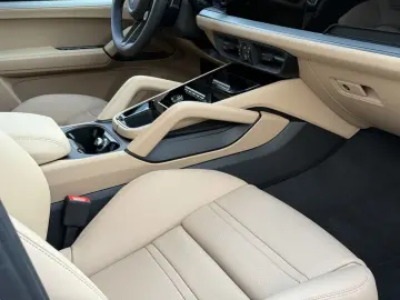 PORSCHE Cayenne E-Hybrid Coupe