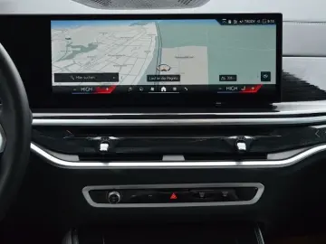 BMW X5 xDrive30d M Sport LiveCptProf.AHK.IconicGlow