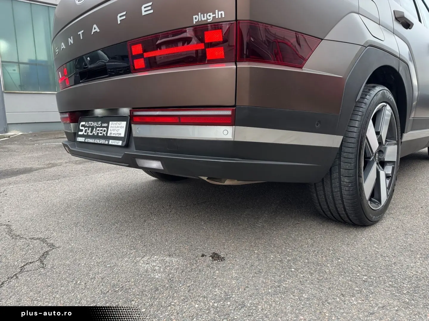 HYUNDAI SANTA FE 1.6T-GDI Signature Plug-In H. 4WD