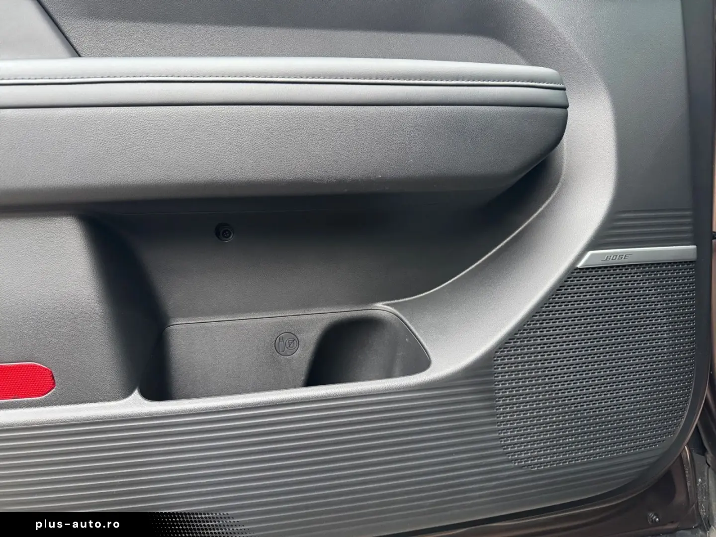 HYUNDAI SANTA FE 1.6T-GDI Signature Plug-In H. 4WD