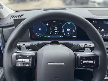 HYUNDAI SANTA FE 1.6T-GDI Signature Plug-In H. 4WD