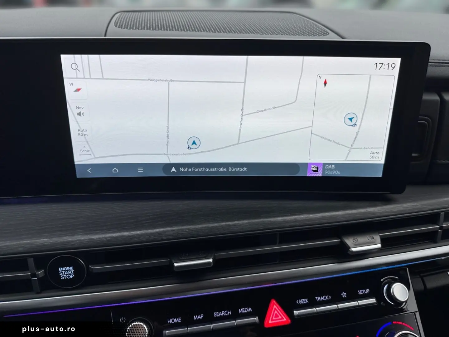 HYUNDAI SANTA FE 1.6T-GDI Signature Plug-In H. 4WD