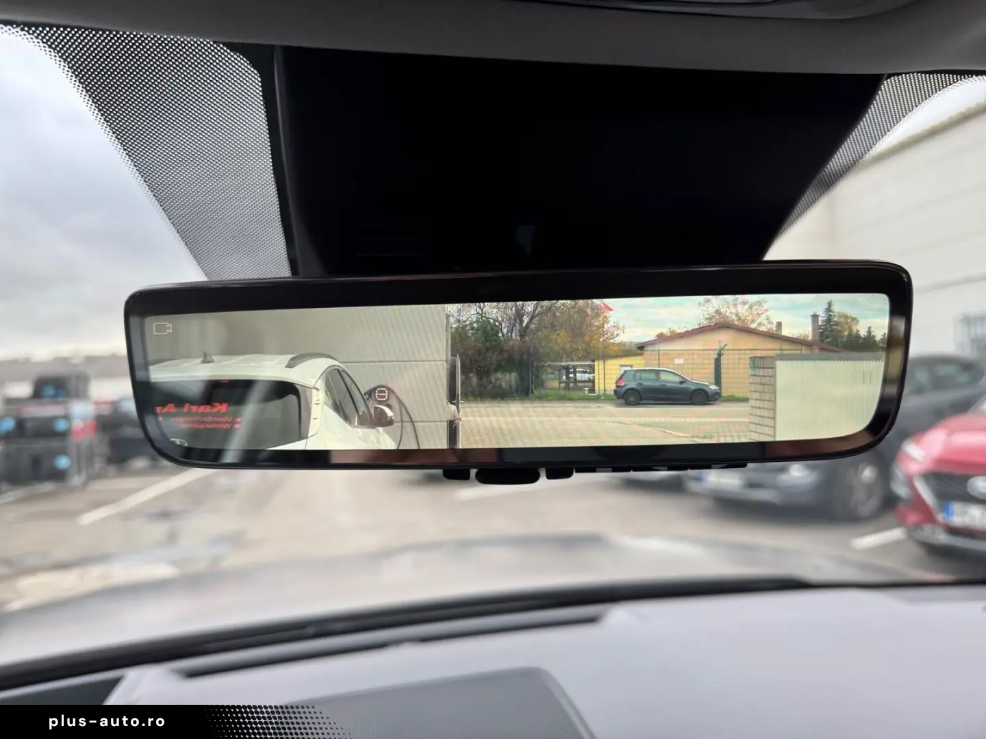 HYUNDAI SANTA FE 1.6T-GDI Signature Plug-In H. 4WD