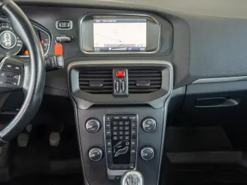 Volvo V40 1.6 D2