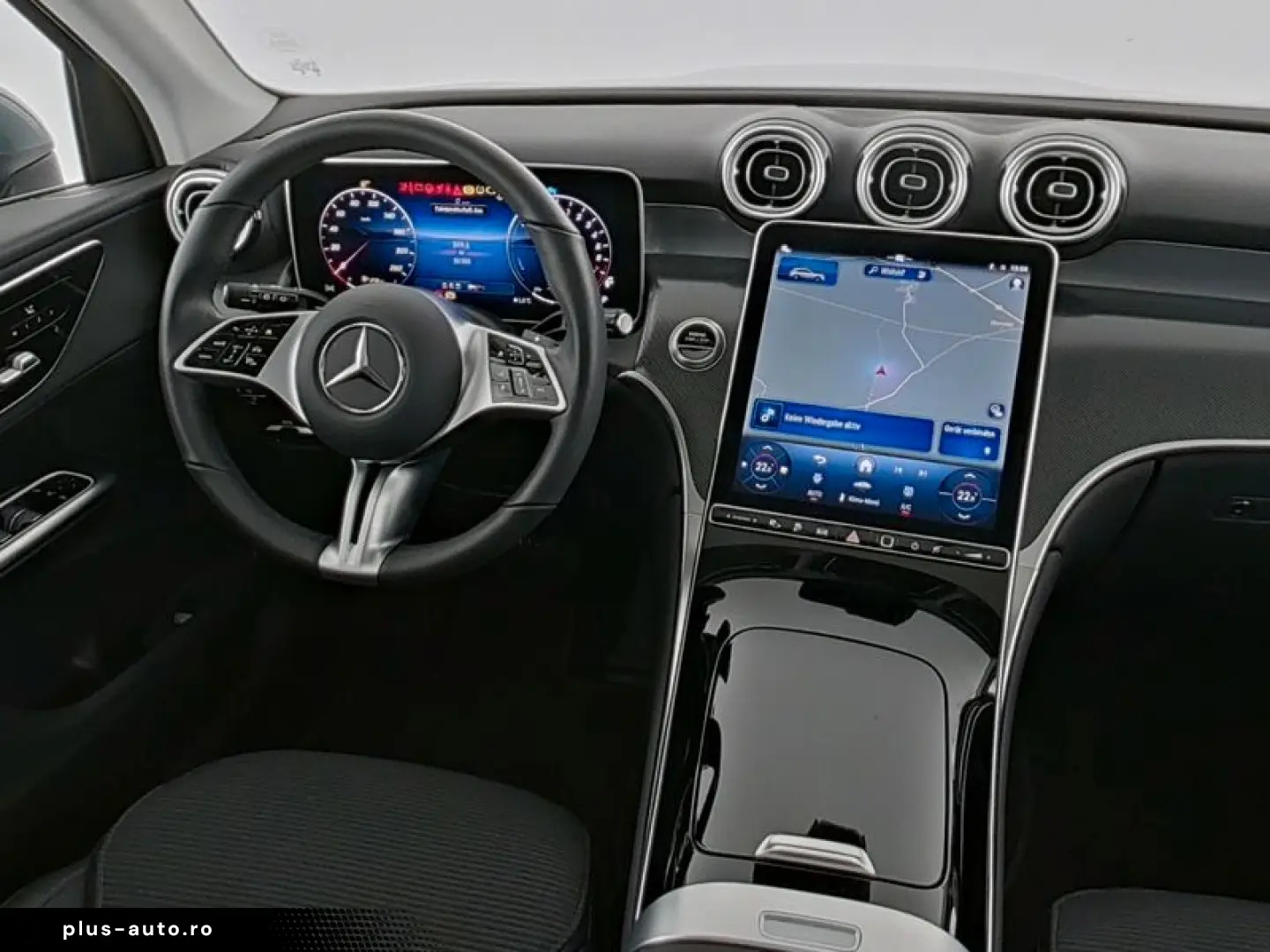 MERCEDES-BENZ GLC 300 e 4M Avantgarde Pano AHK MEMOR&hellip;