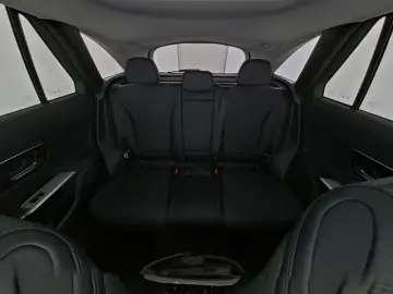 MERCEDES-BENZ GLC 300 e 4M Avantgarde Pano AHK MEMOR&hellip;