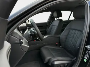 BMW 520i Innovation Comfort Standhzg  neues Modell