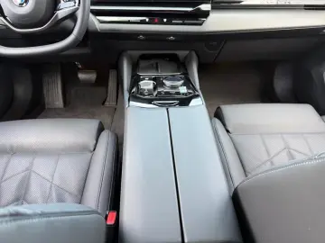 BMW 520i Innovation Comfort Standhzg  neues Modell