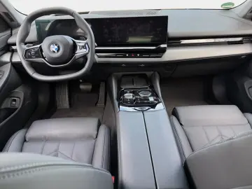 BMW 520i Innovation Comfort Standhzg  neues Modell