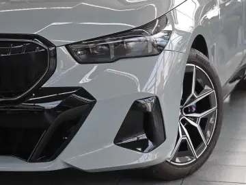 BMW 520d M-Sportpaket Pro Innovations-Paket Driving