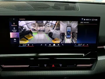 BMW 520d M-Sportpaket Pro Innovations-Paket Driving