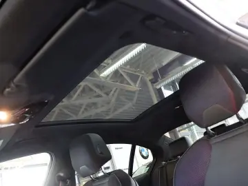 BMW 520d M-Sportpaket Pro Innovations-Paket Driving