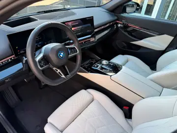 BMW 530 e xDrive M Sport Pro Fond Entert