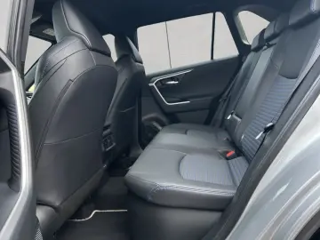 TOYOTA RAV 4 2.5 4x4 Hybrid Style Selection